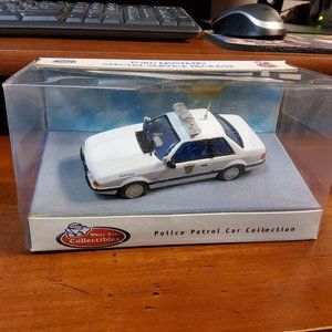 White Rose Collections Ford Mustang Police Patrol Collection